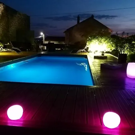 Chambres D'hotes Le Manoir Bed & Breakfast *